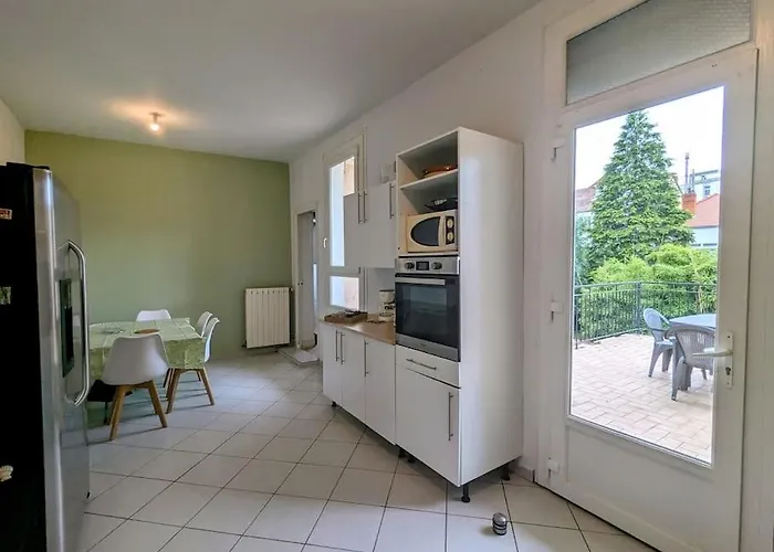 Appartement Spacieux Et Lumineux Terrasse